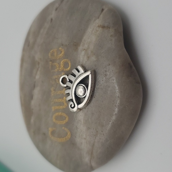 Evil eye Pharoah‎ truth charm - Picture 1 of 1